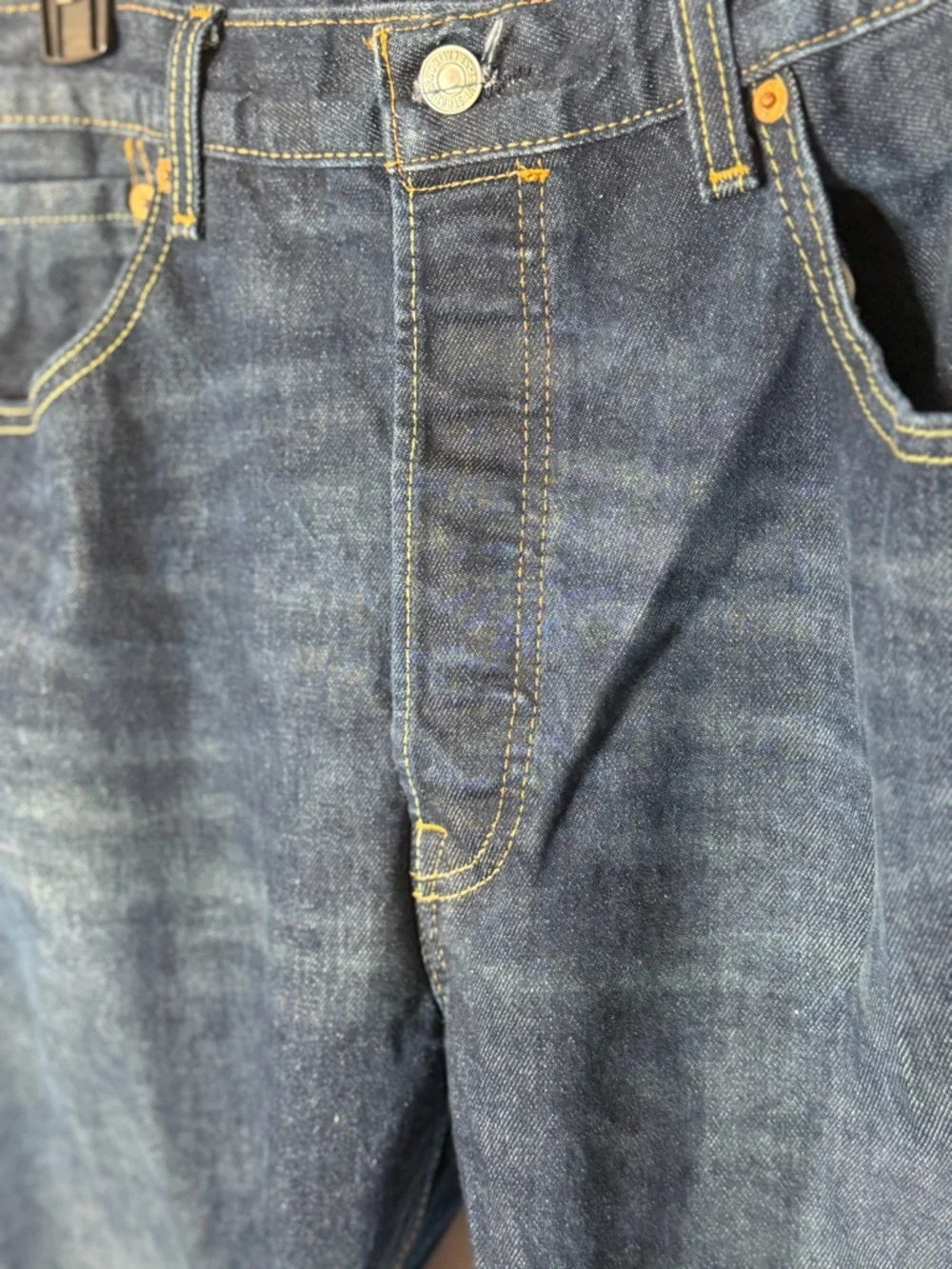 Levi's Men's Straight Jeans in Dark Blue Denim with‎ Yellow Stitching